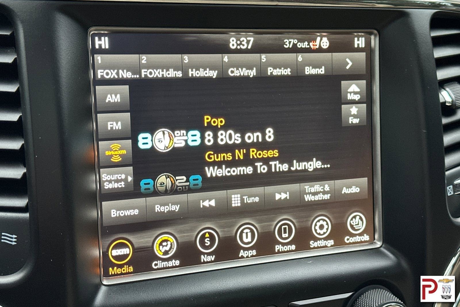 Used 2018 Jeep Grand Cherokee Limited w/ Luxury Group II image 23