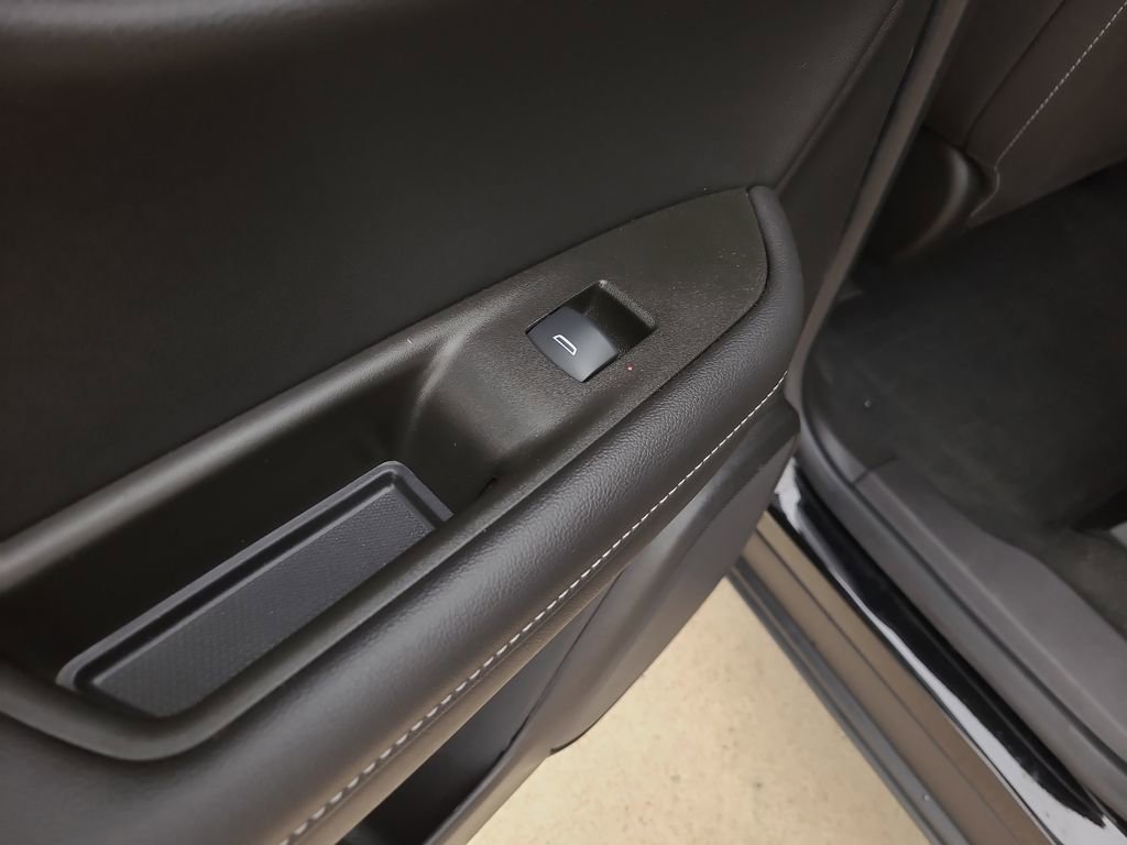 Used 2024 Chevrolet Blazer LT w/ Midnight/Sport Edition image 15