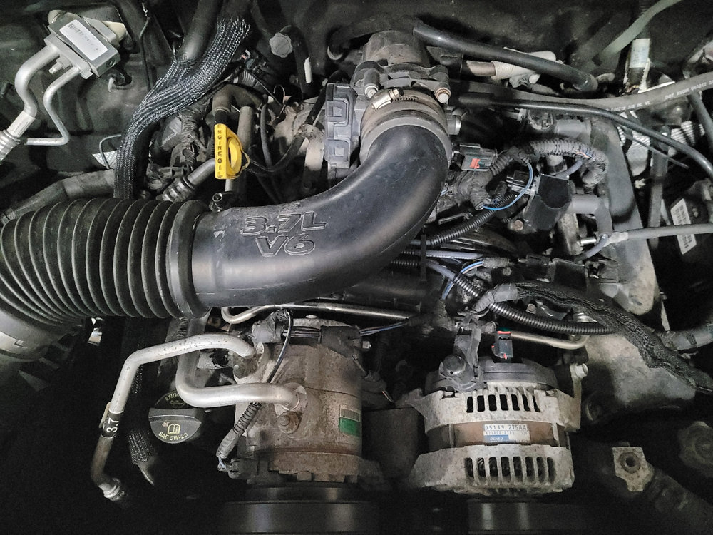 Used 2012 Jeep Liberty Sport image 30