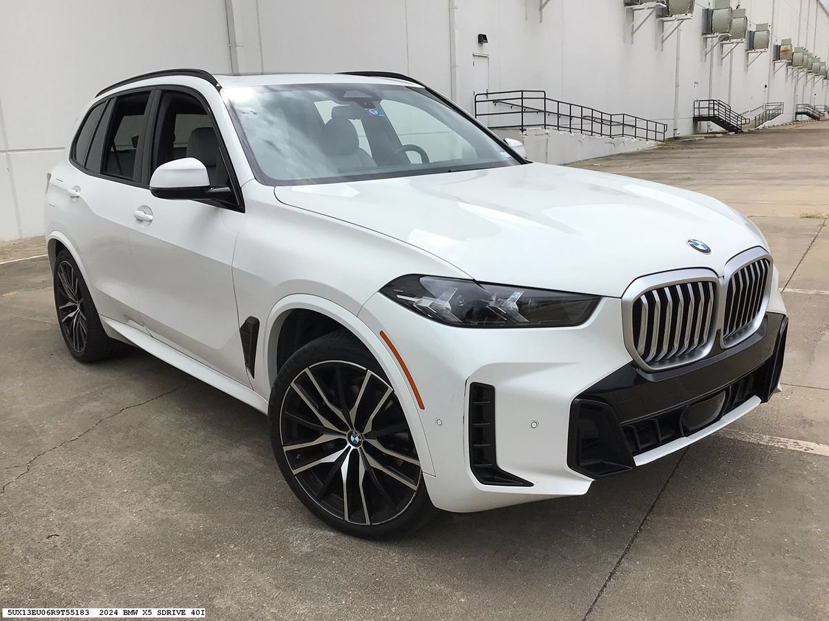 Used 2024 BMW X5 sDrive40i w/ M Sport Package RWD image 4