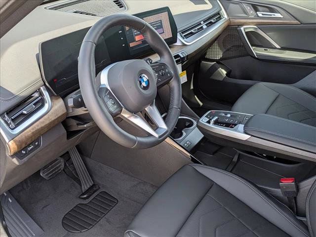 Used 2025 BMW X1 xDrive28i w/ Convenience Package AWD/4WD image 3