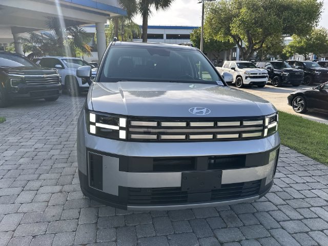 Used 2025 Hyundai Santa Fe SEL FWD image 18