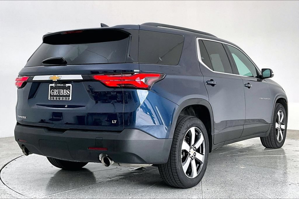 Used 2023 Chevrolet Traverse LT w/ LT Premium Package FWD image 14