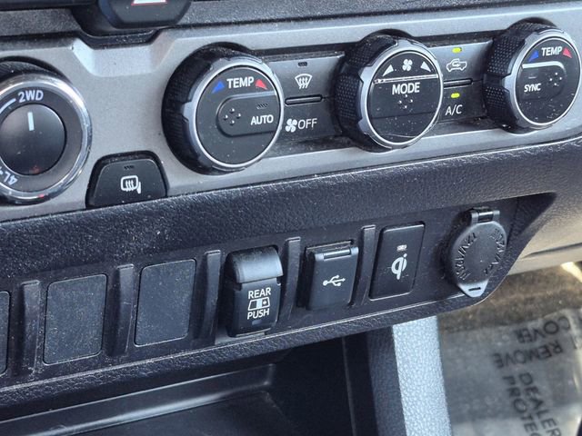Used 2022 Toyota Tacoma TRD Off-Road AWD/4WD image 19