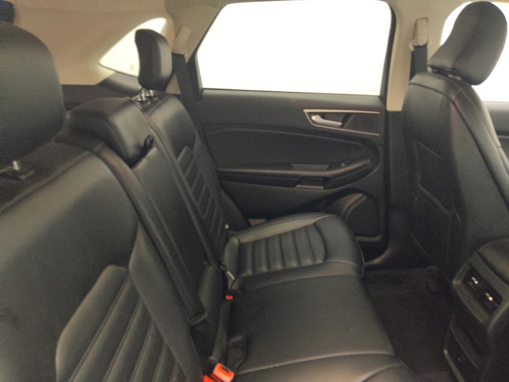 Used 2024 Ford Edge SEL image 19