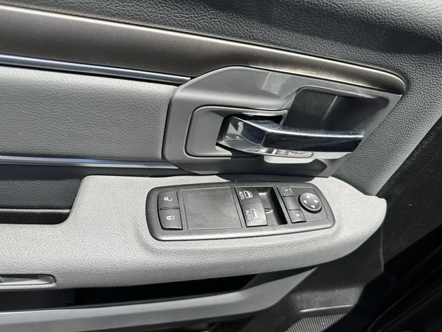 Used 2014 RAM 1500 Express AWD/4WD image 13