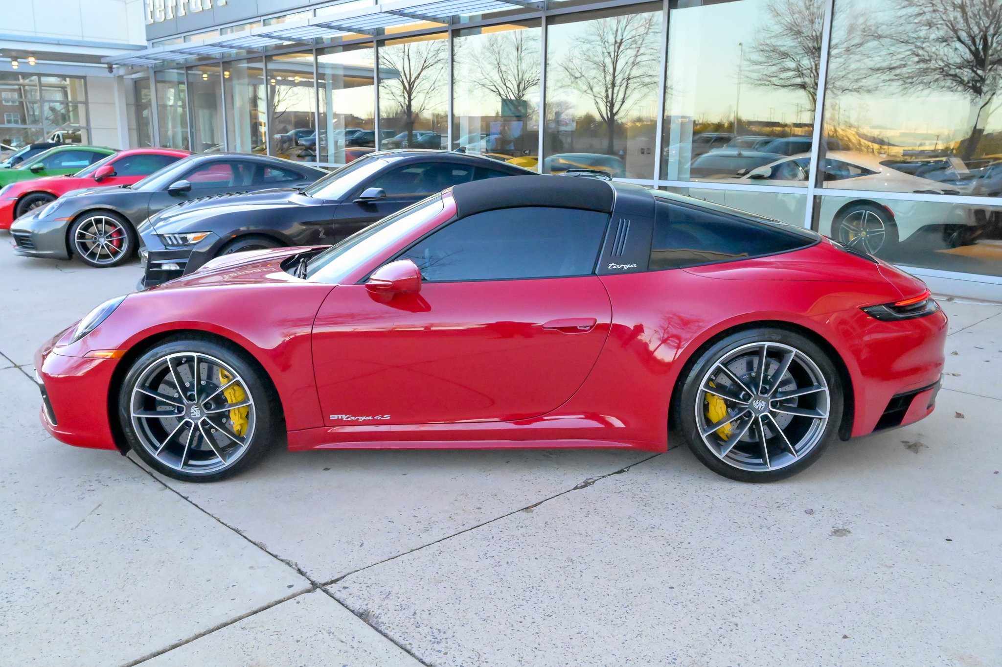 Used 2021 Porsche 911 Targa 4S image 8