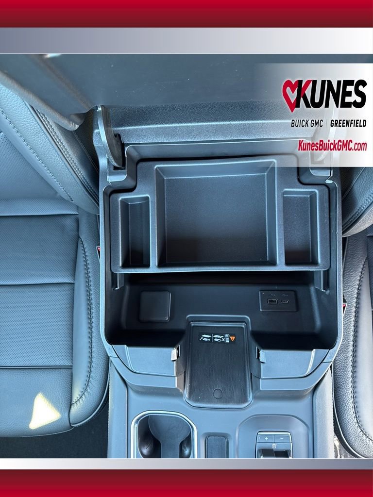 New 2026 GMC Sierra 3500 Denali w/ Denali Reserve Package image 35