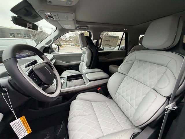 New 2025 Lincoln Navigator L Black Label image 14