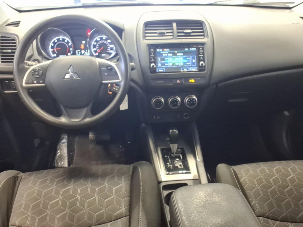Used 2022 Mitsubishi Outlander Sport ES image 9