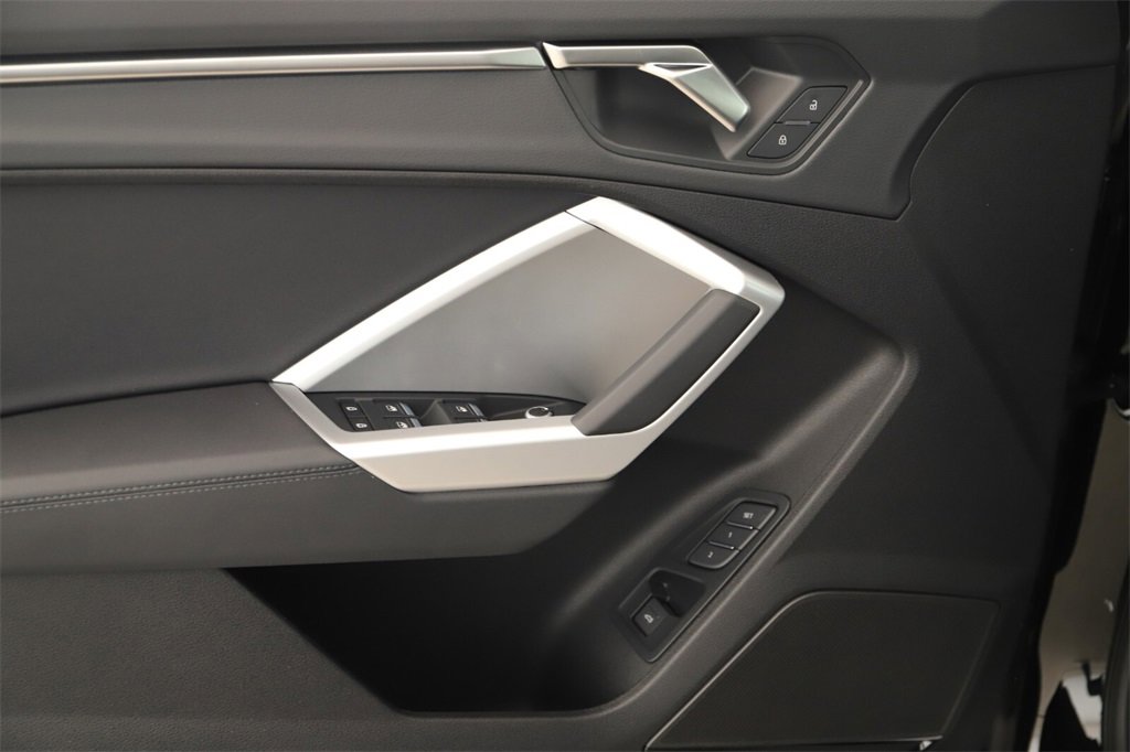 New 2025 Audi Q3 2.0T Premium image 23