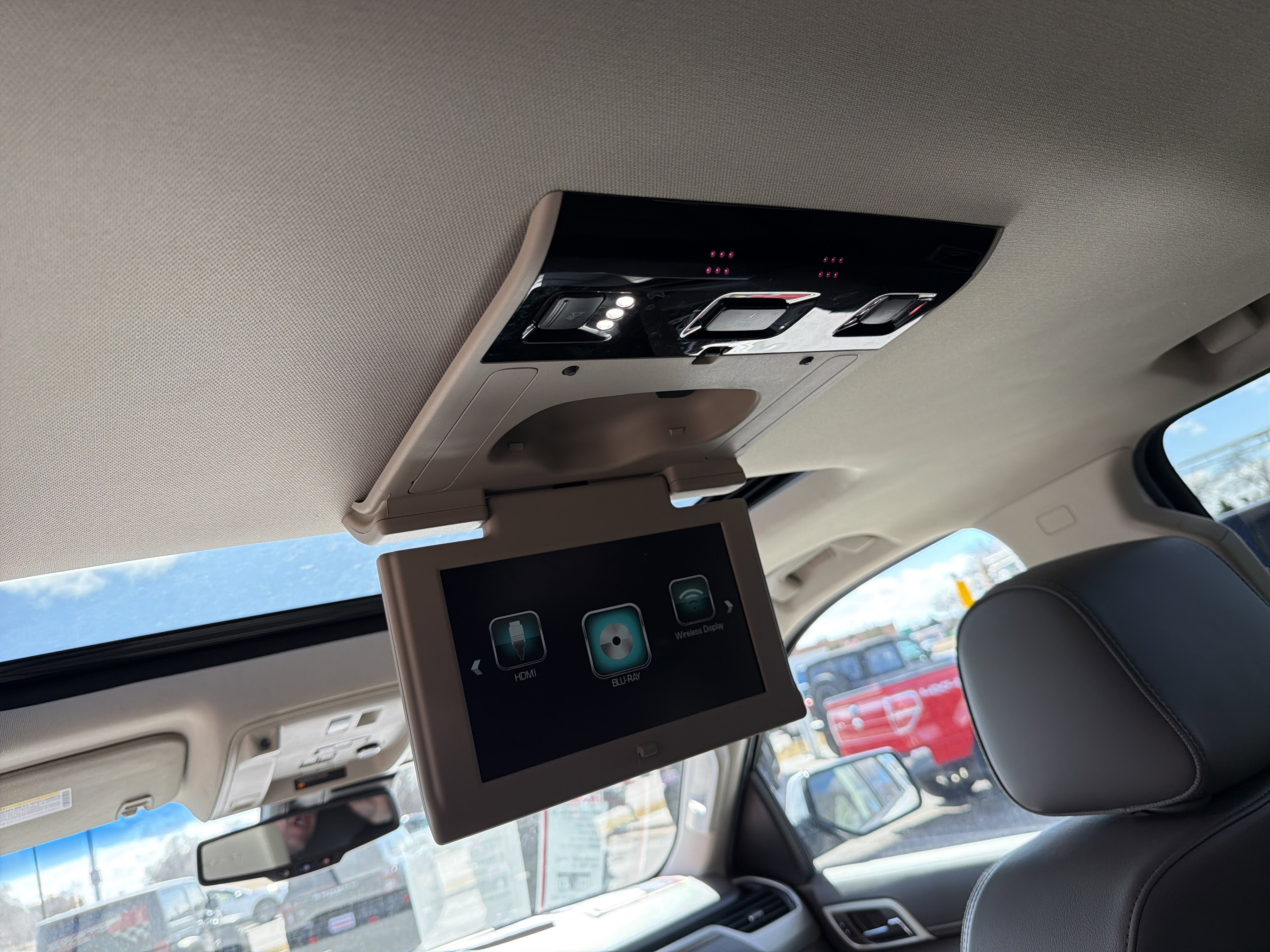 Used 2019 GMC Yukon Denali w/ Denali Ultimate Package image 23