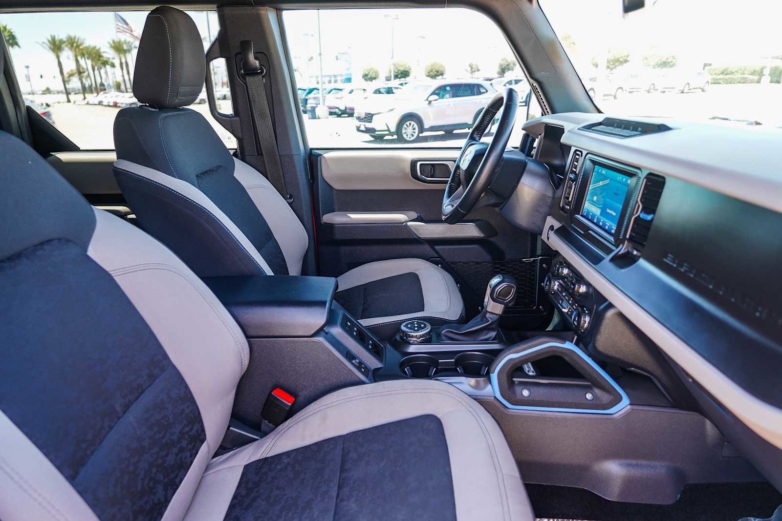 Used 2022 Ford Bronco Wildtrak image 16