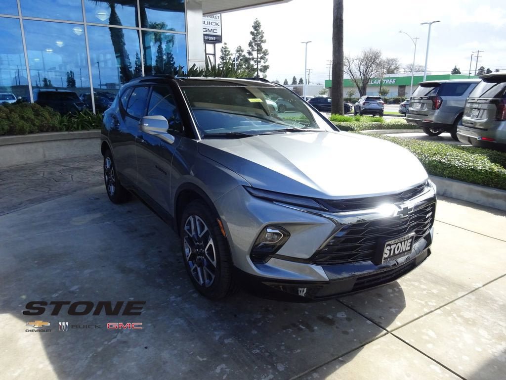New 2026 Chevrolet Blazer RS w/ Driver Confidence II Package FWD image 1