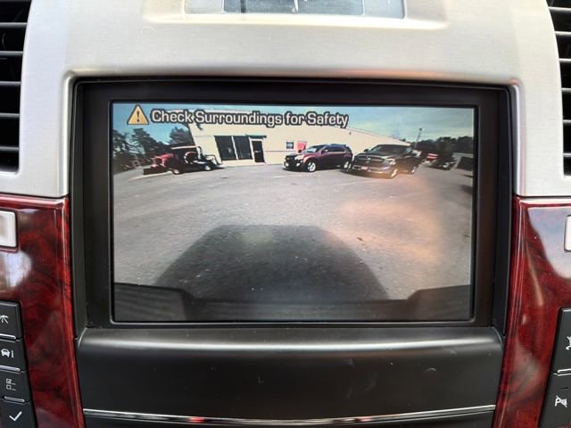 Used 2011 Cadillac Escalade EXT Luxury image 21