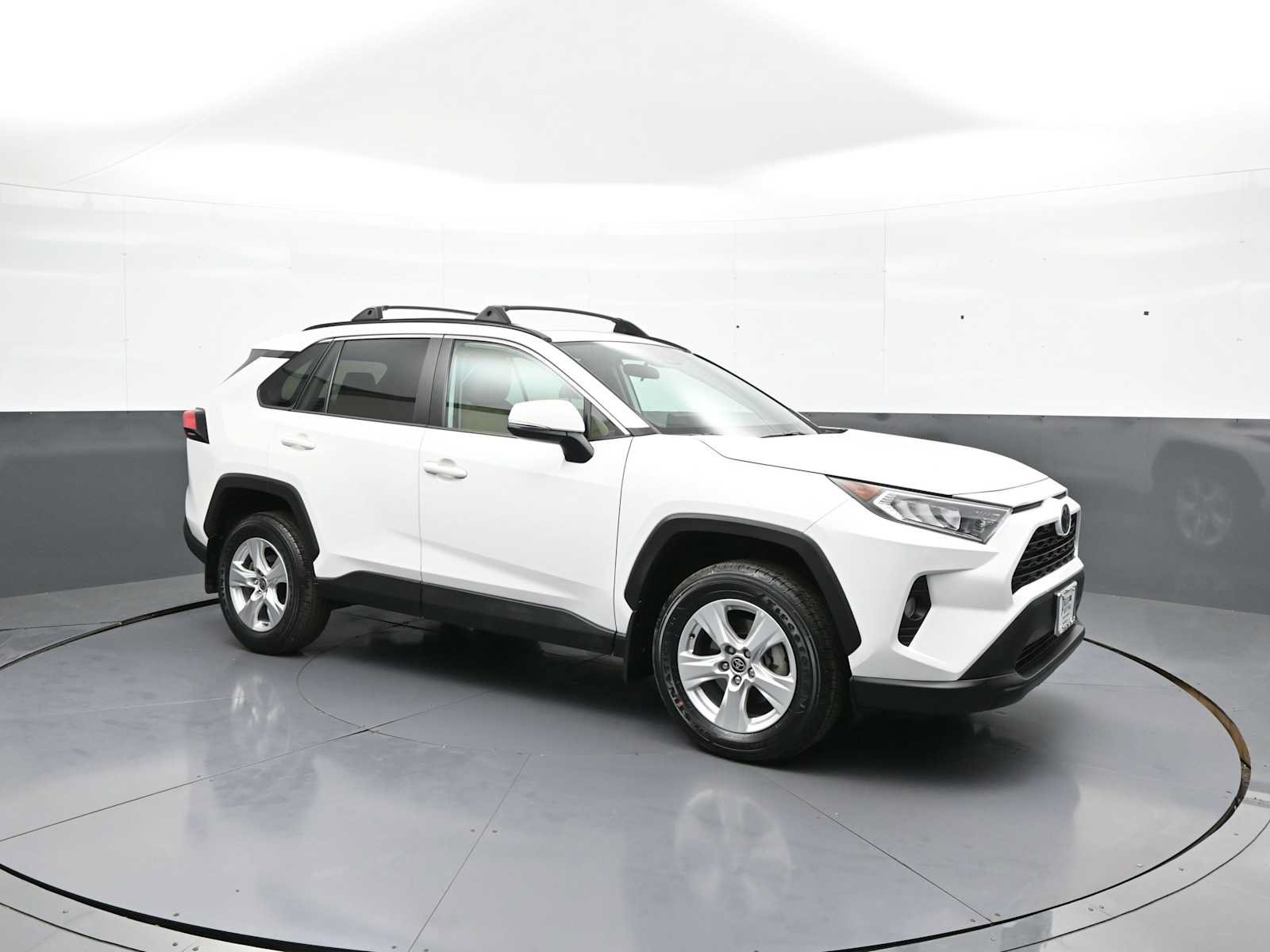 Certified 2021 Toyota RAV4 XLE AWD/4WD image 4