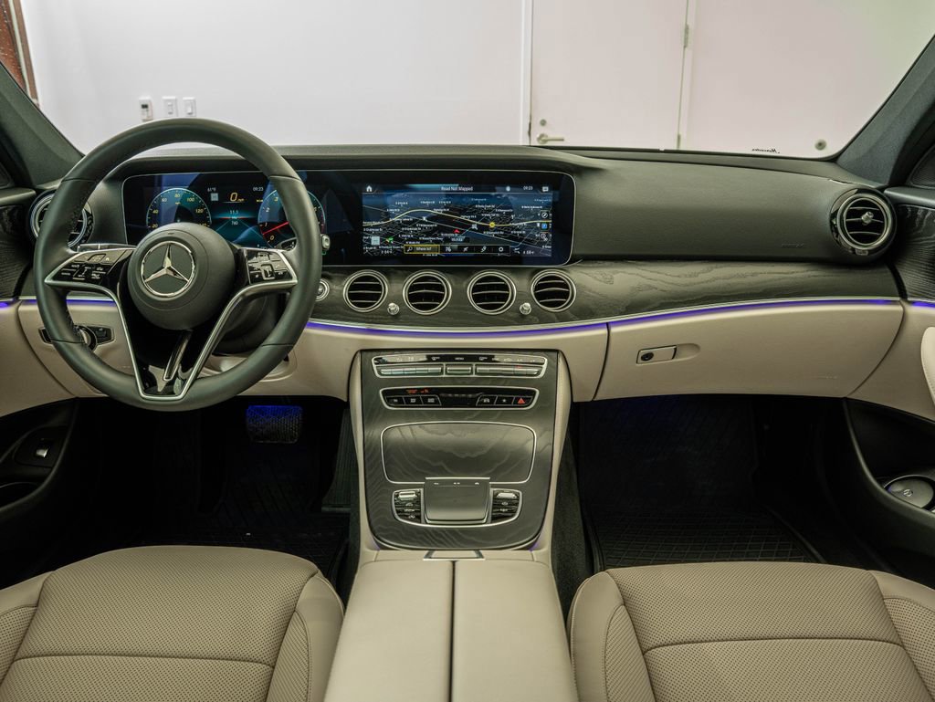 Certified 2022 Mercedes-Benz E 450 4MATIC Sedan image 27