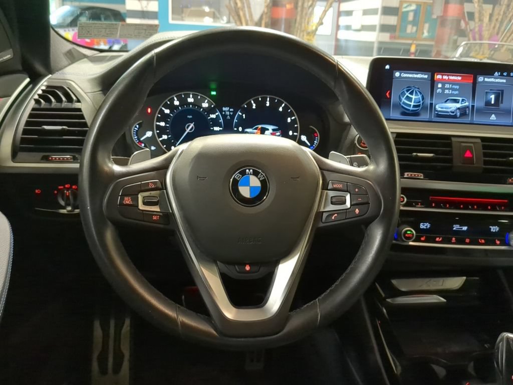 Used 2018 BMW X3 xDrive30i w/ M Sport Package AWD/4WD image 2
