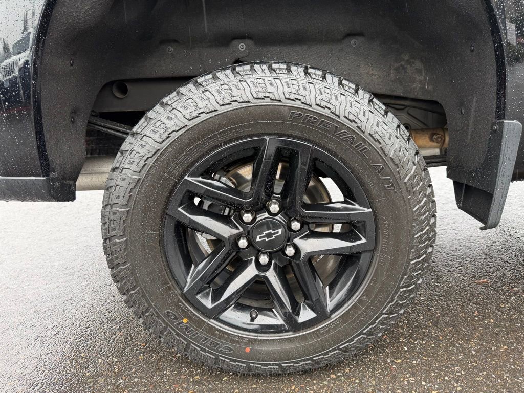 Used 2020 Chevrolet Silverado 1500 LT Trail Boss AWD/4WD image 9