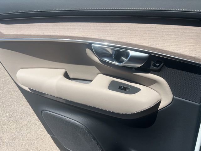 New 2026 Volvo XC90 B5 Core image 26