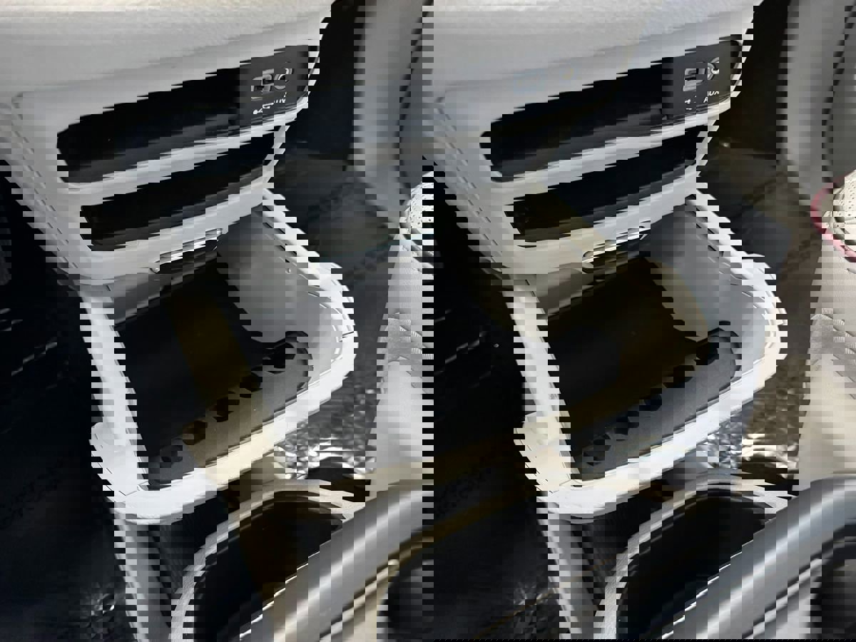 Used 2019 Chrysler Pacifica Limited image 35