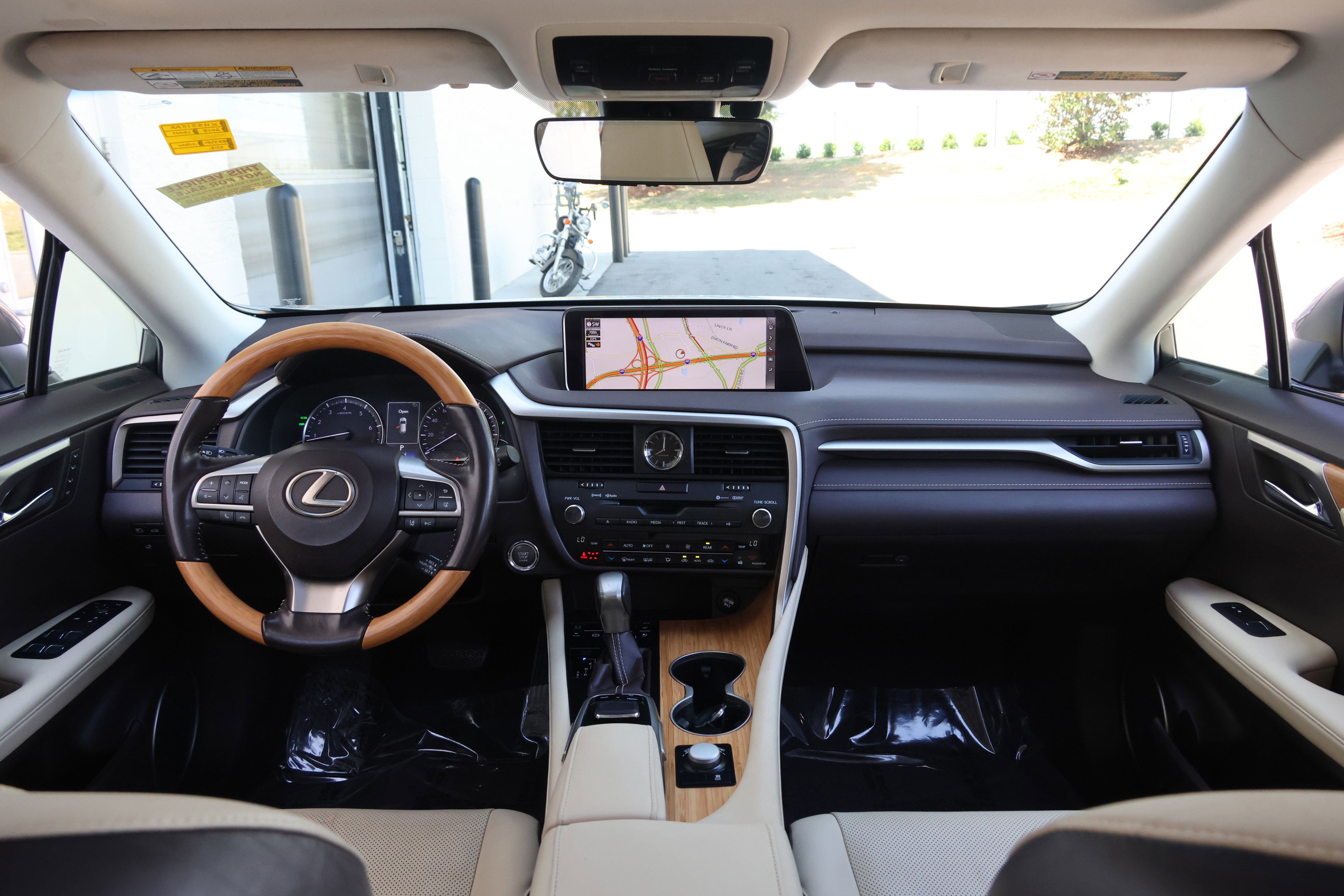 Used 2018 Lexus RX 350L FWD image 16