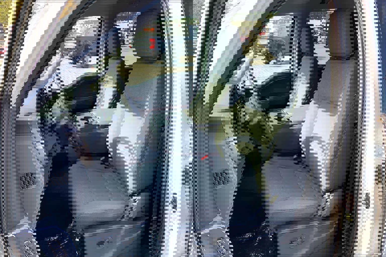 Used 2025 Ford F150 XLT w/ Equipment Group 301A Standard image 8