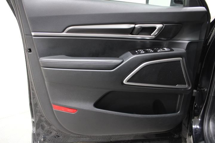 Used 2025 Kia Telluride S AWD/4WD image 18