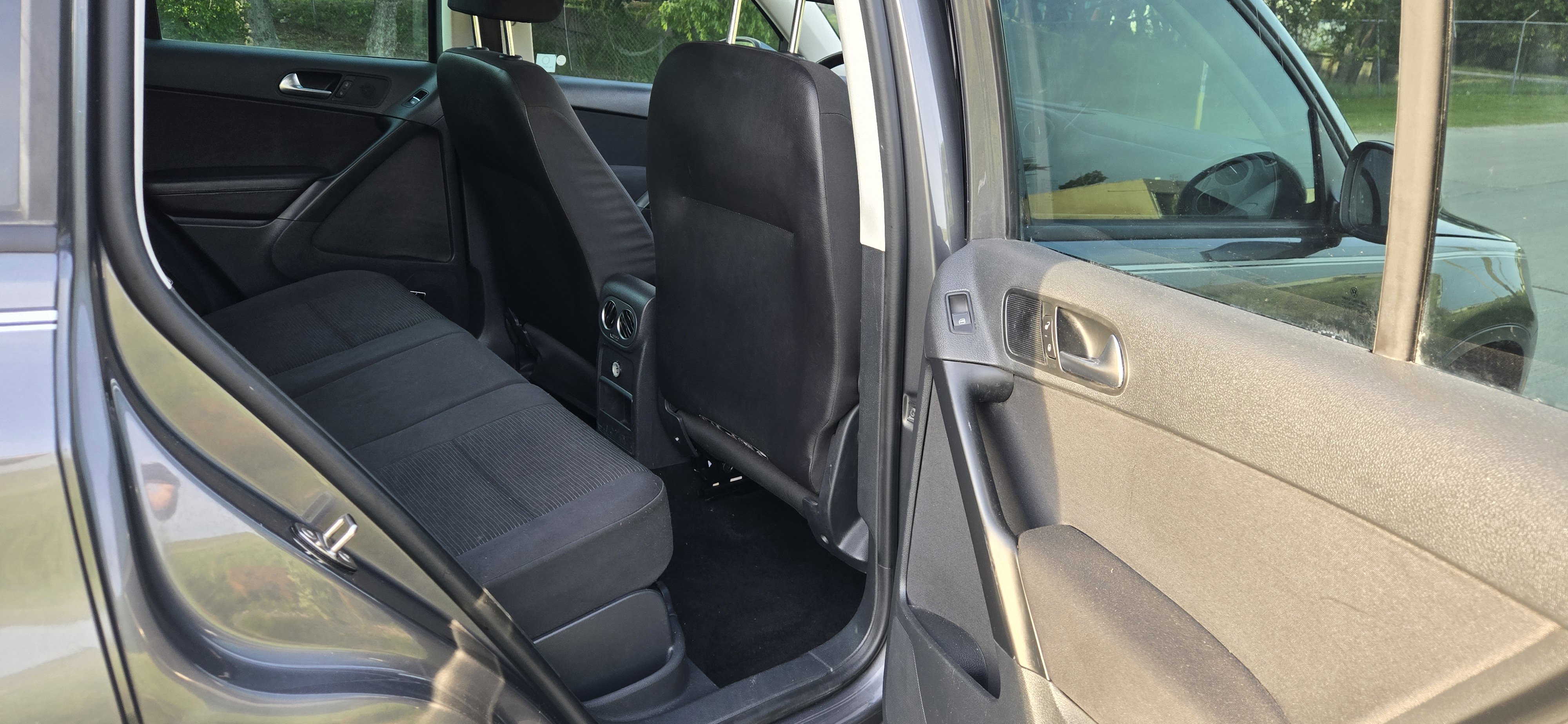 Used 2015 Volkswagen Tiguan S FWD image 22