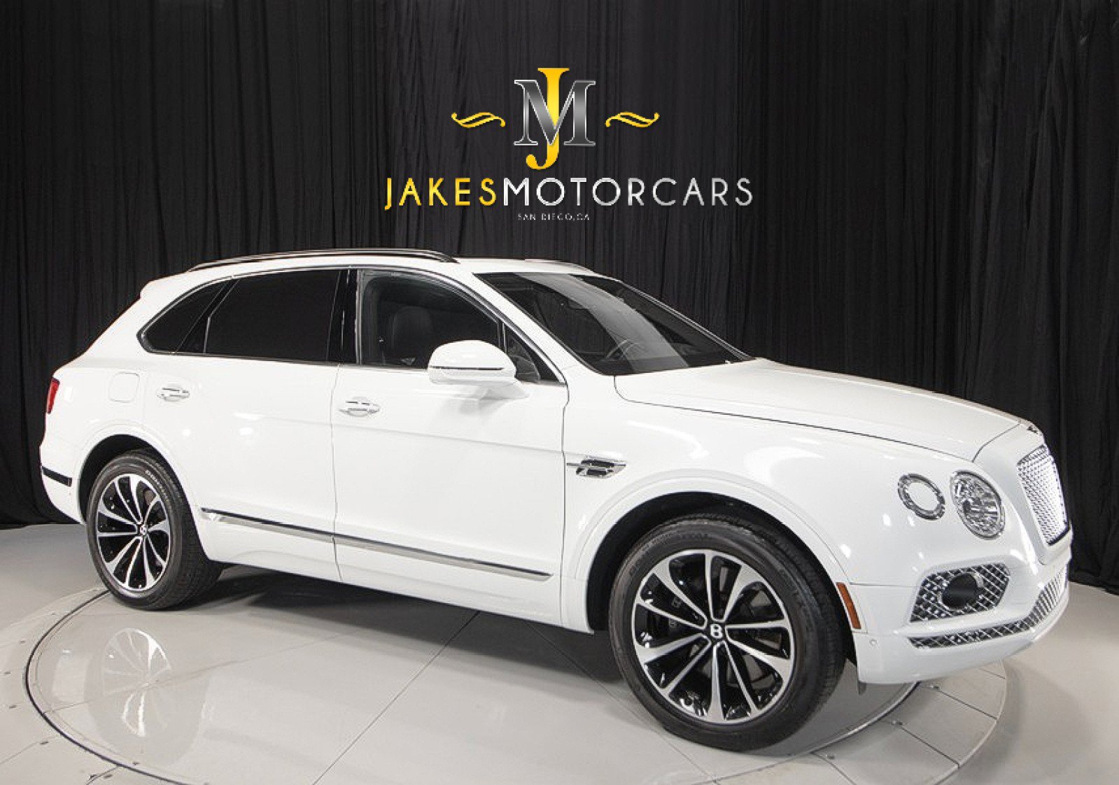 Used 2017 Bentley Bentayga image 14