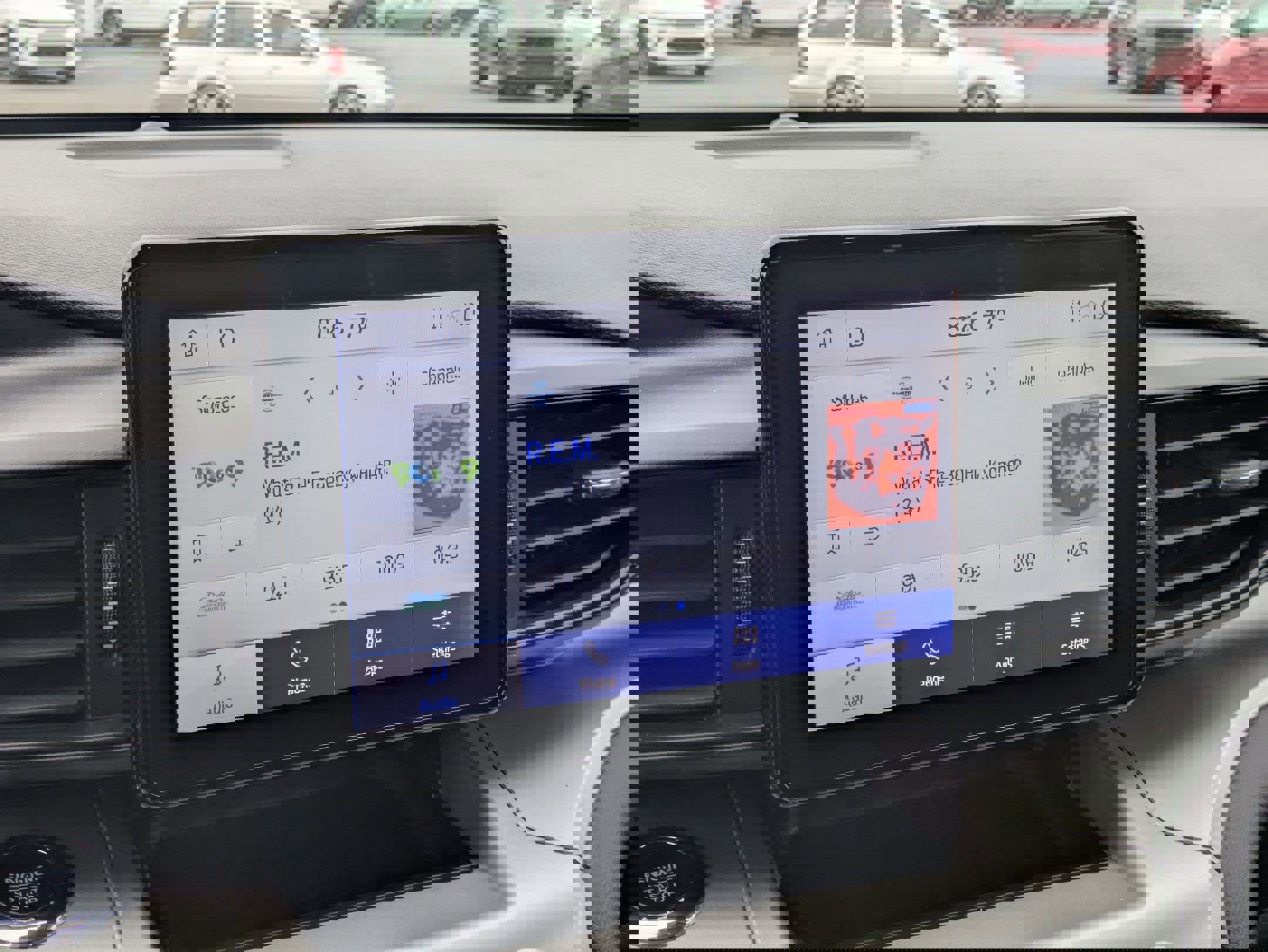 Used 2022 Ford Explorer XLT image 19