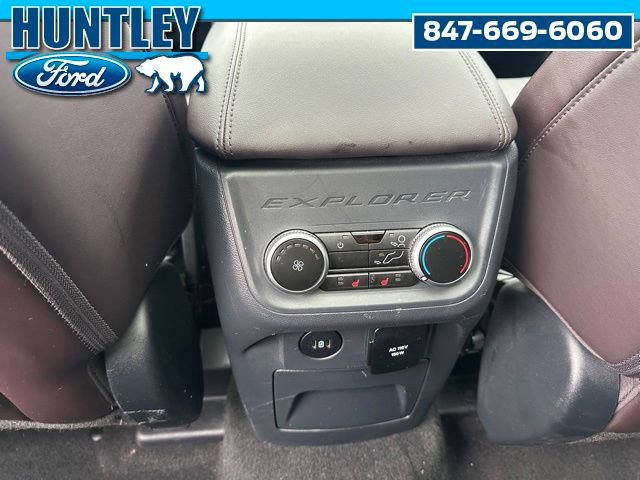 Used 2025 Ford Explorer Platinum w/ Ultimate Package image 19