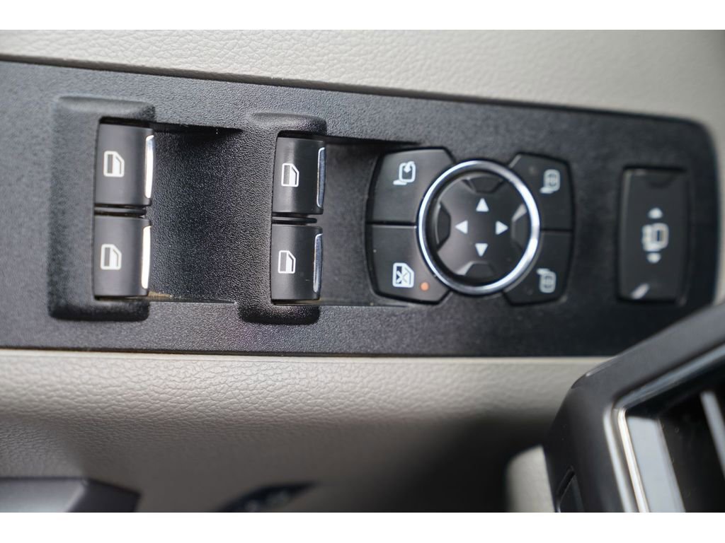 Used 2022 Ford F350 XLT w/ XLT Premium Package AWD/4WD image 24