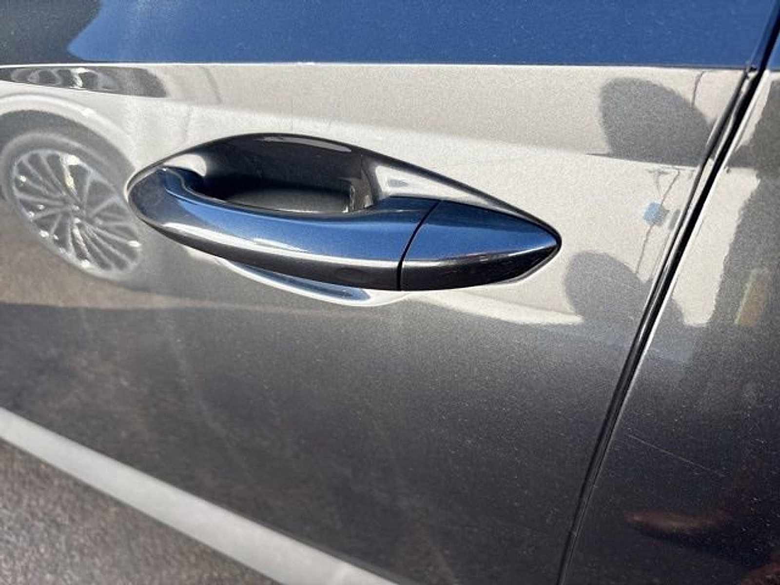 Certified 2023 Hyundai Tucson Limited AWD/4WD image 4