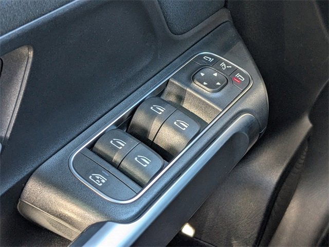 Used 2020 Mercedes-Benz GLB 250 image 90