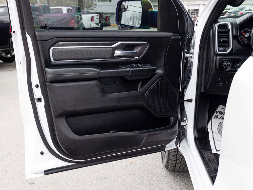 Used 2020 RAM 1500 Big Horn AWD/4WD image 11