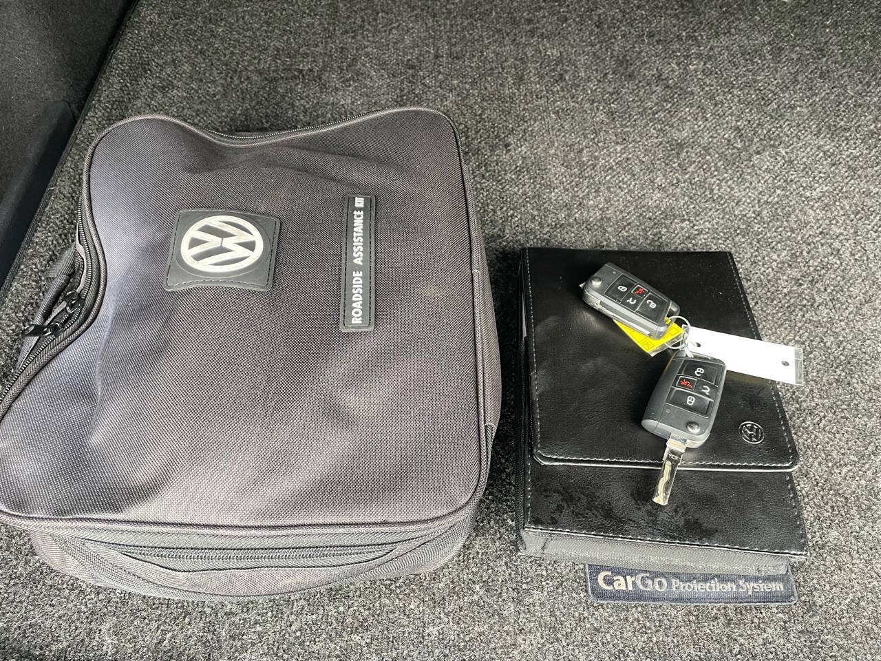 Used 2016 Volkswagen Golf S FWD image 33
