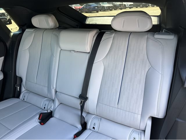 New 2026 Cadillac Lyriq Luxury w/ LPO, Floor Liner Package AWD/4WD image 17
