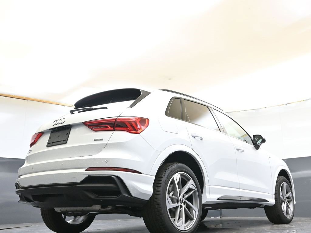 New 2025 Audi Q3 2.0T Premium image 33
