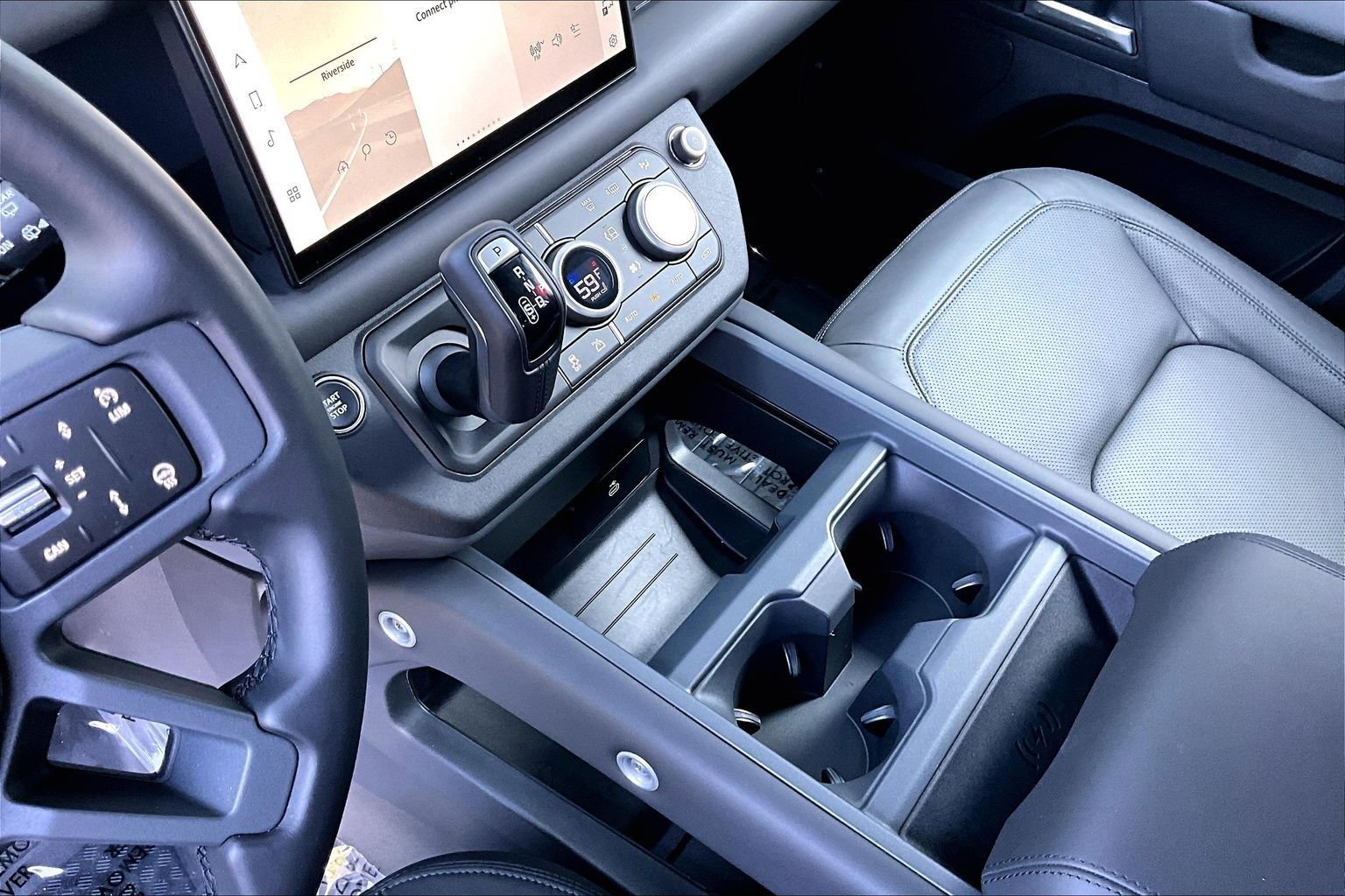 Certified 2025 Land Rover Defender 110 S AWD/4WD image 17