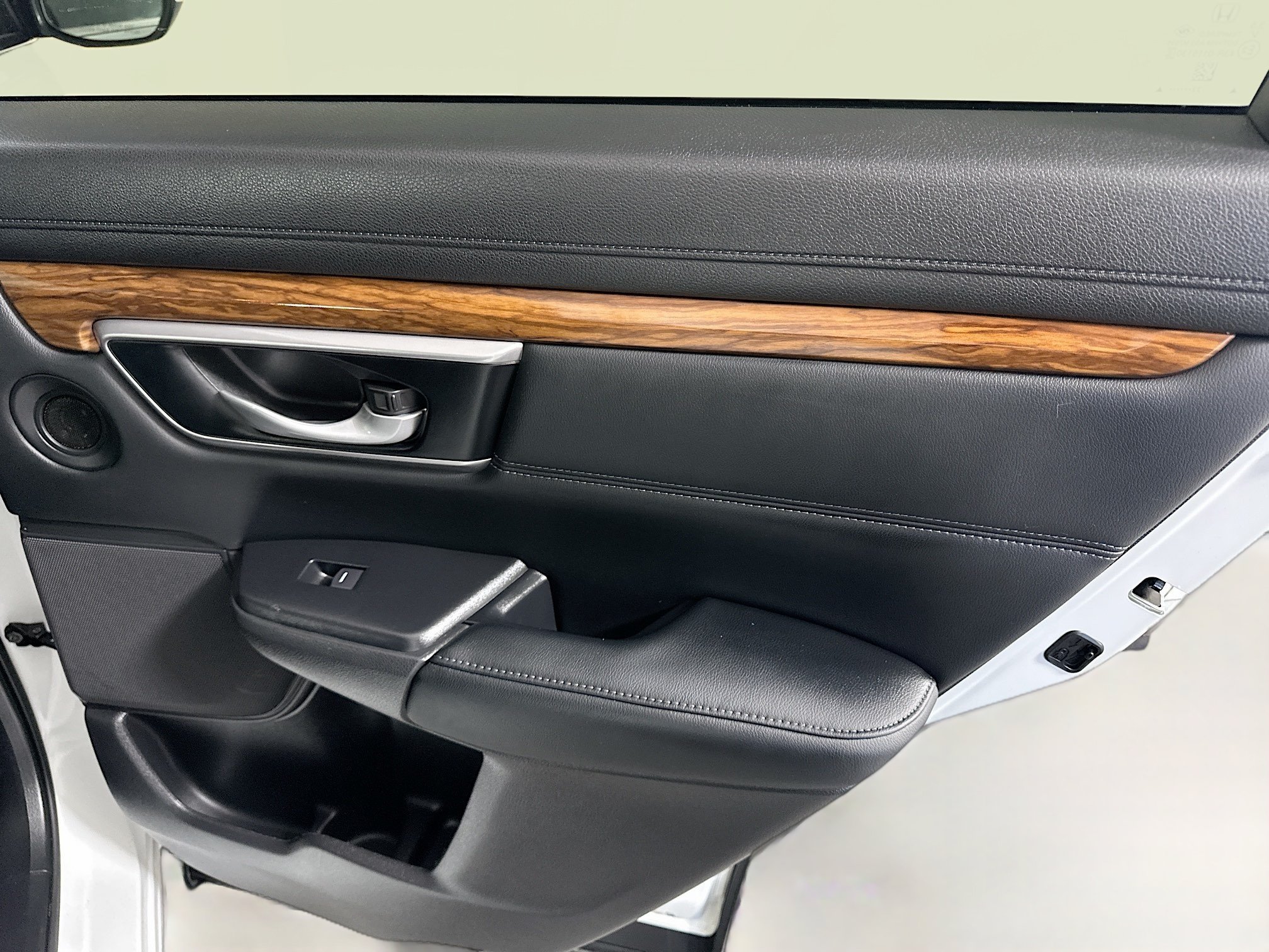 Used 2022 Honda CR-V EX-L image 29