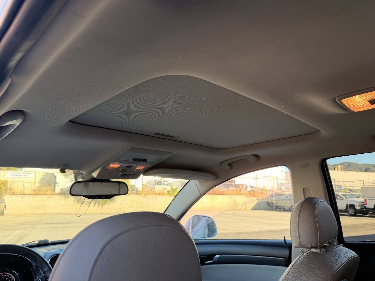 Used 2009 Saturn Vue XR w/ Premium Trim Package FWD image 28