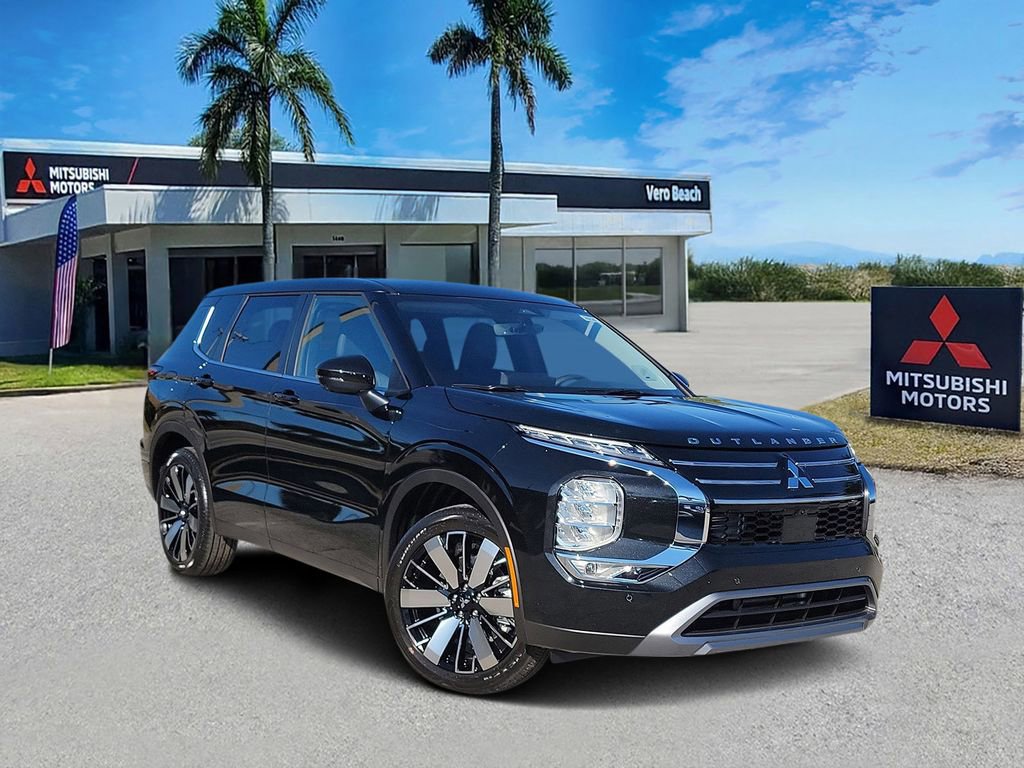 New 2026 Mitsubishi Outlander SE