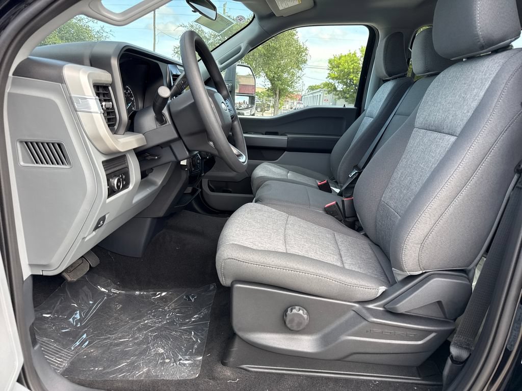 New 2027 Ford F250 XL w/ STX Appearance Package AWD/4WD image 19