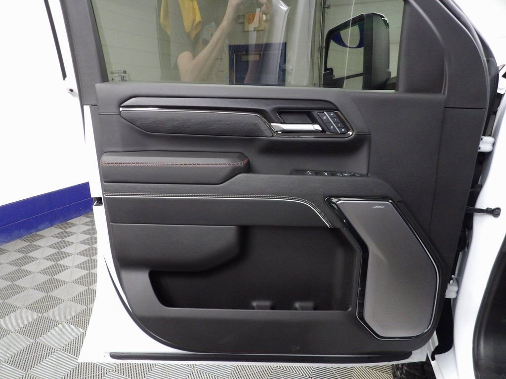 Used 2025 GMC Sierra 2500 AT4X image 60