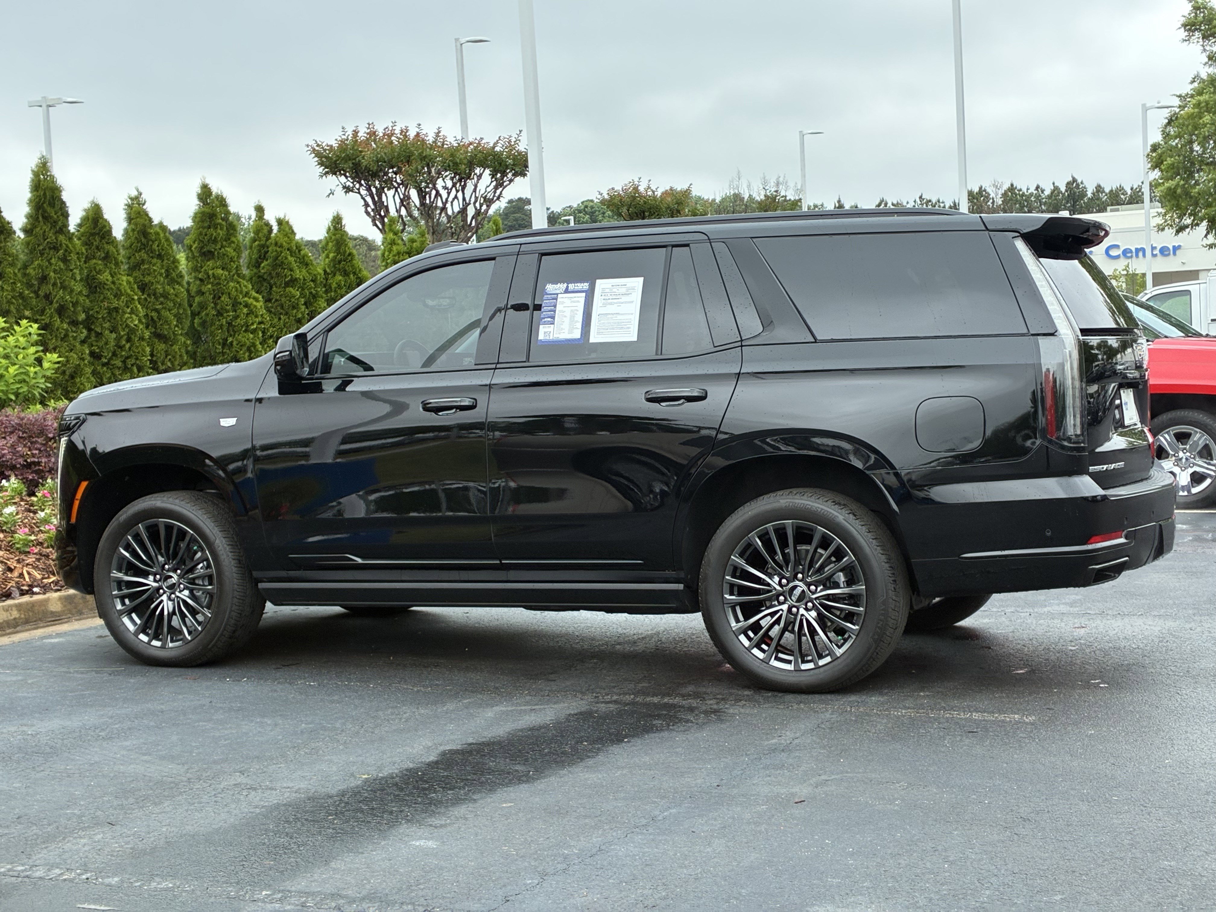 Used 2026 Cadillac Escalade Platinum Sport w/ LPO, Floor Liner Package AWD/4WD image 8