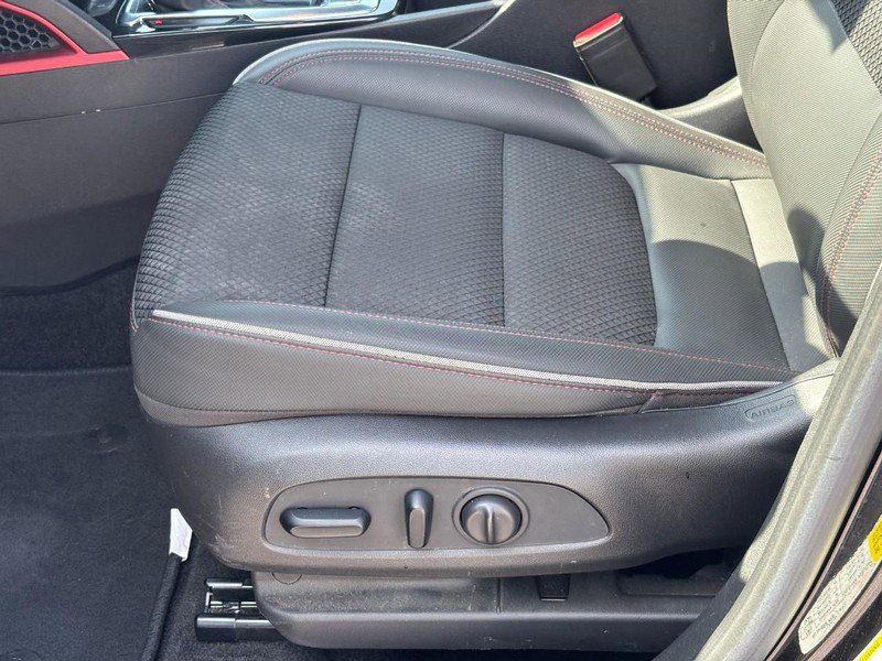 Used 2022 Chevrolet TrailBlazer RS w/ Sun and Liftgate Package FWD image 17