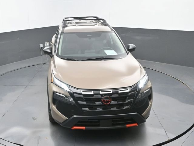 Used 2025 Nissan Rogue SV image 34