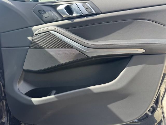 Certified 2026 BMW X7 M60i image 28
