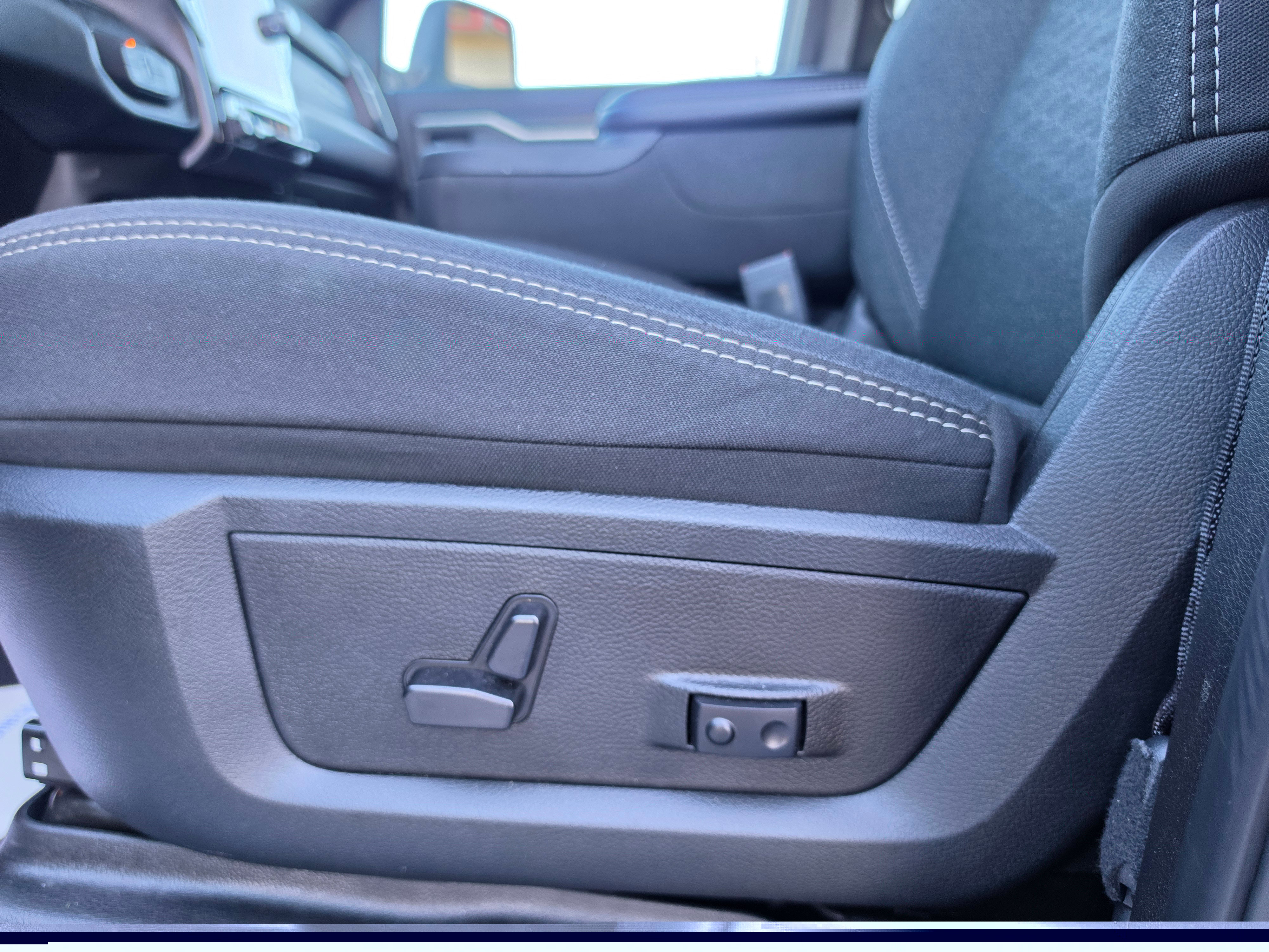 Used 2026 RAM 2500 Big Horn AWD/4WD image 14